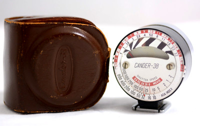VINTAGE CANDER-38 CAMERA SHOE MOUNT PHOTOGRAPHERS EXPOSURE METER (NON-WORKING)