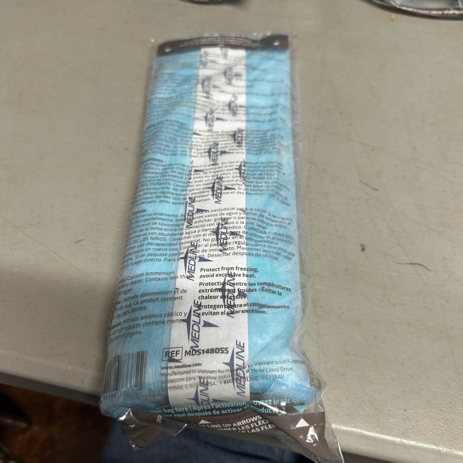 Pack of 24 Medline Deluxe MDS148055, 4.5" x 14.25" Perineal Cold Packs with Adh