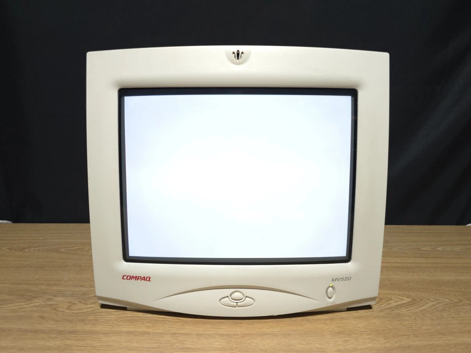 Compaq 15" MV520 1024x768 VGA CRT Monitor - Image 4 of 4