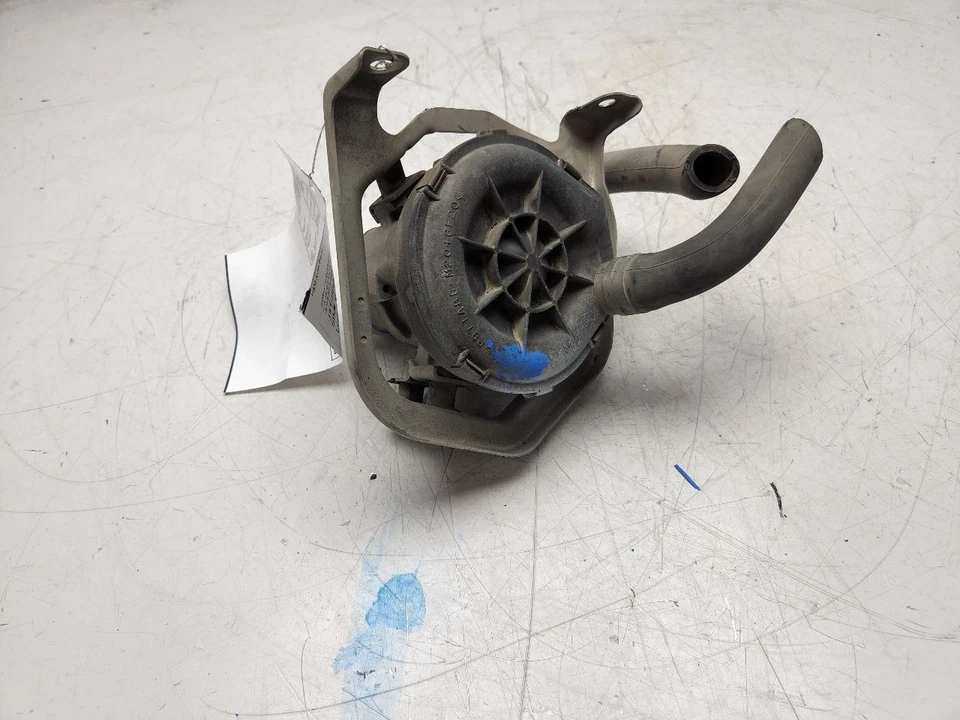  00-05 Bomba de inyección de aire Honda S2000 2,2 L M/T OEM 18760PCX003 Foto 3 de 4