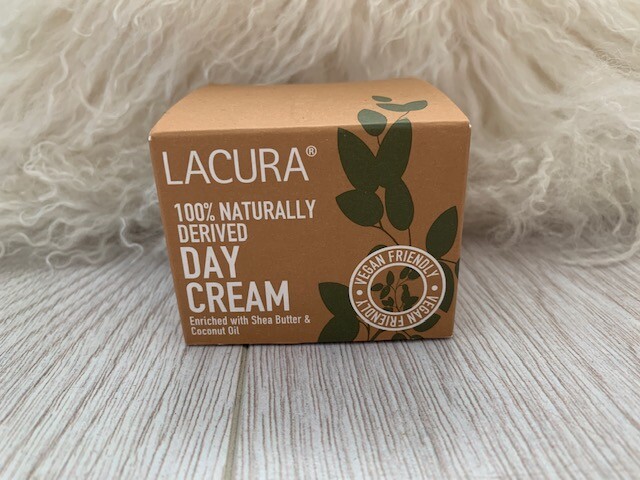 lacura vegan day cream