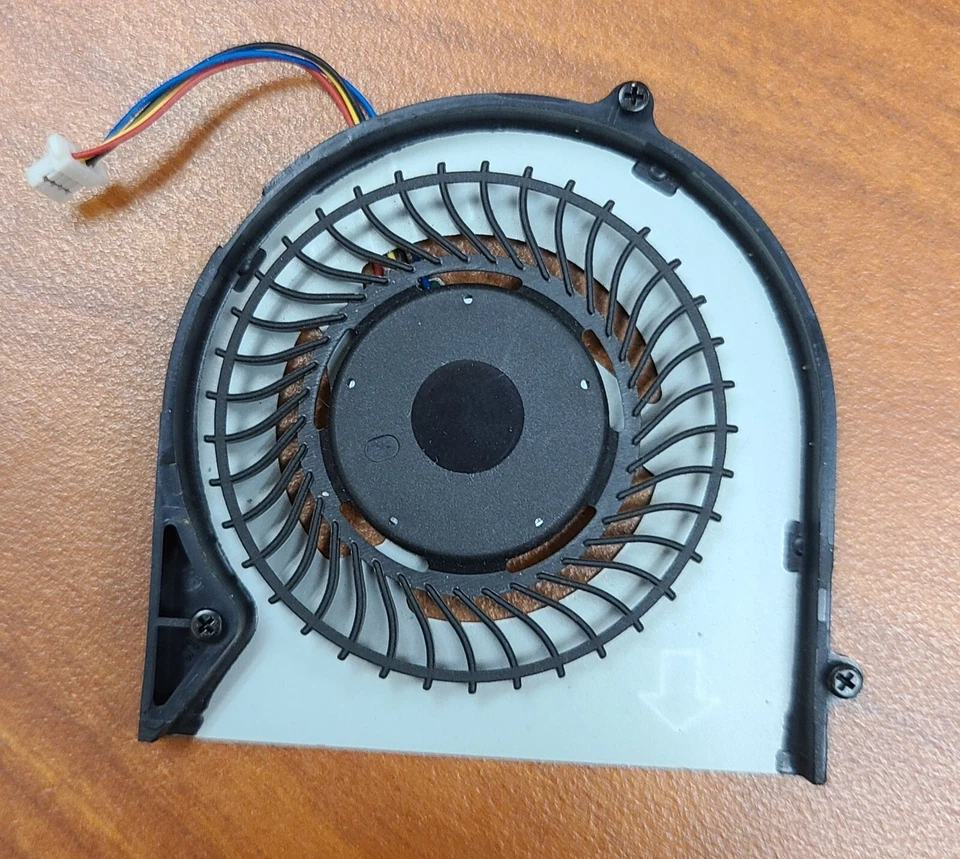 Dell Latitude CPU fan 4 pin W Screws KDB0705HA 23.10768.001 - Image 2 of 2