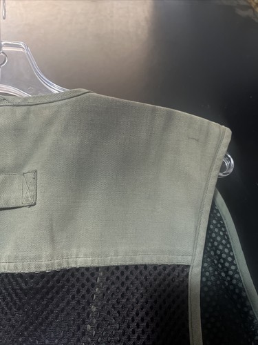 Northeast Outfitters Shooting Fishing Hunting Hiking Vest Sz L/XL Green & Black - Picture 4 of 9