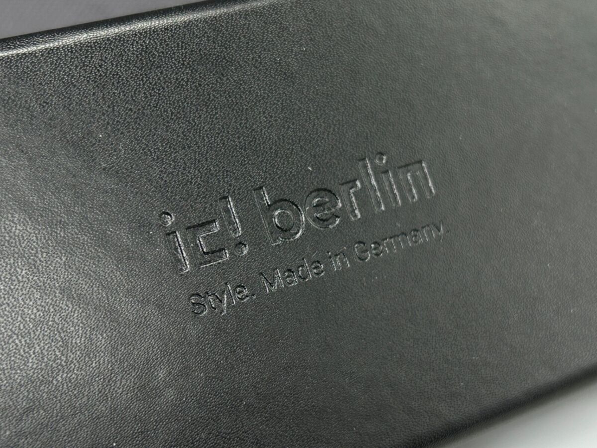 IC Berlin Brillenetui Hartschale Sonnenbrille schwarz Groß L IC Berlin Brillenetui Hartschale Sonnenbrille schwarz Groß L