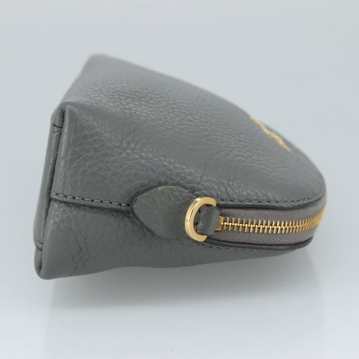 PRADA ライトグレーレザーポーチ PRADA ライトグレーレザーポーチ レディース