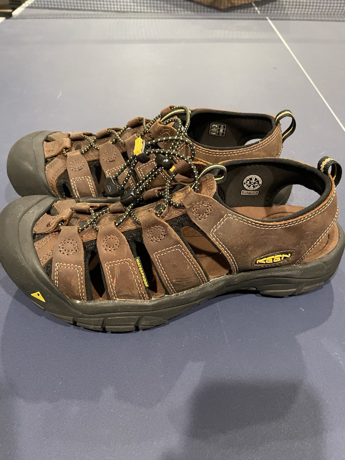 Sandali da uomo KEEN Newport punta chiusa comodi resistenti in pelle acqua taglia 12