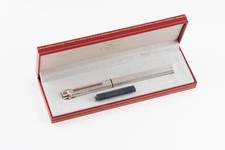 Penna stilografica Cartier Le Must Vendôme Trinity finitura argento Cartier Paris