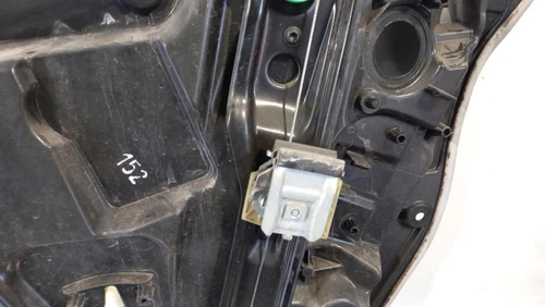 A1767220170 Elevalunas Delantero Izquierdo para MERCEDES-BENZ CLASE A (BM 118871 - Imagen 7 de 10