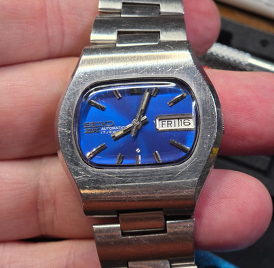 Vintage Seiko DX 6106 5469 Automatic   Blue Sunburst TV Dial   1971   7.8'' Band