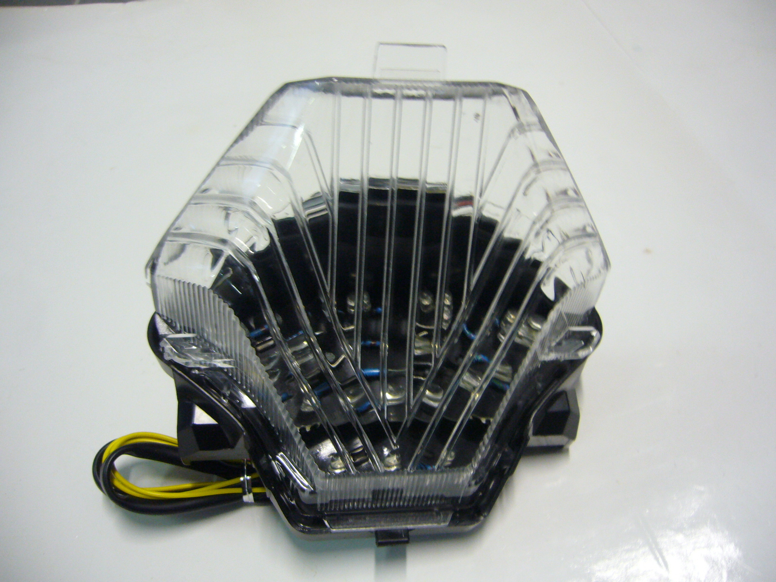 Feu LED et clignotants YAMAHA MT03 R3 lentille blanche cristal