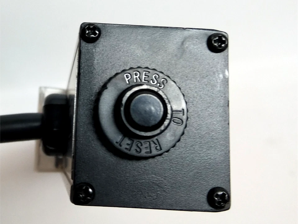 Tripp- Lite PS-2408 8 Port Outlet - Image 4 of 4