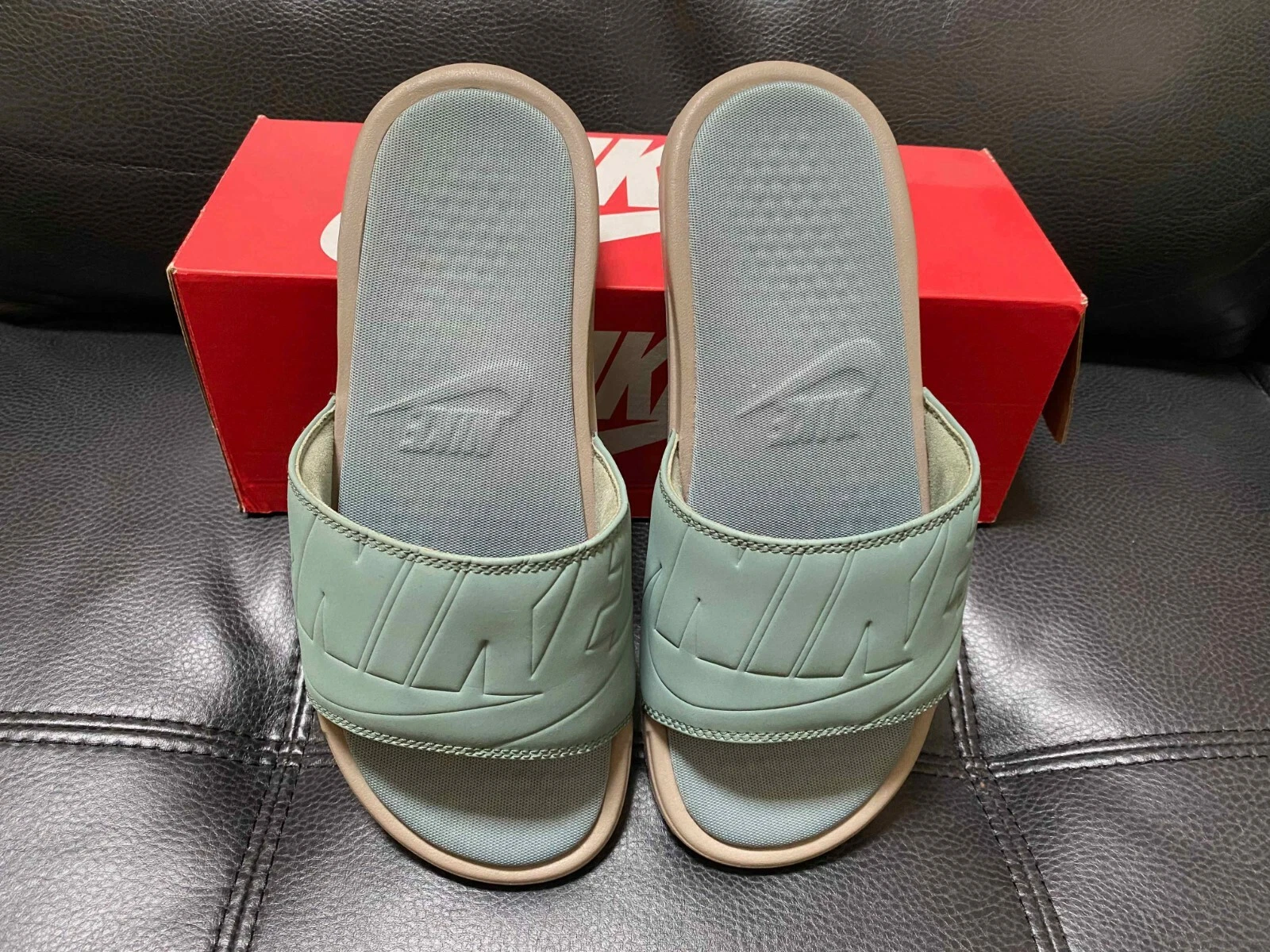 NIKE BENASSI JDI ULTRA SE SANDALS MENS SIZE 8 Khaki Clay Green 696116 414