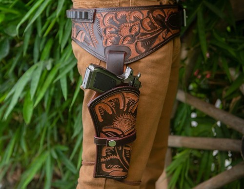 (.22 CAL) LEATHER WESTERN GUN BELT AND HOLSTER -Right Hand Gun Pistols - Picture 8 of 32