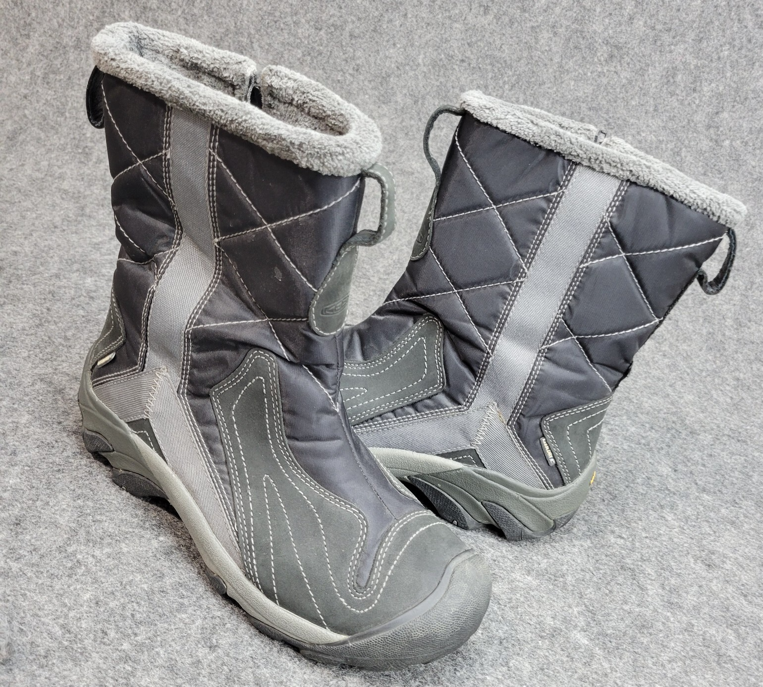 Stivali Keen donna 9 5 grigi isolati invernali impermeabili outdoor 200g neve calda