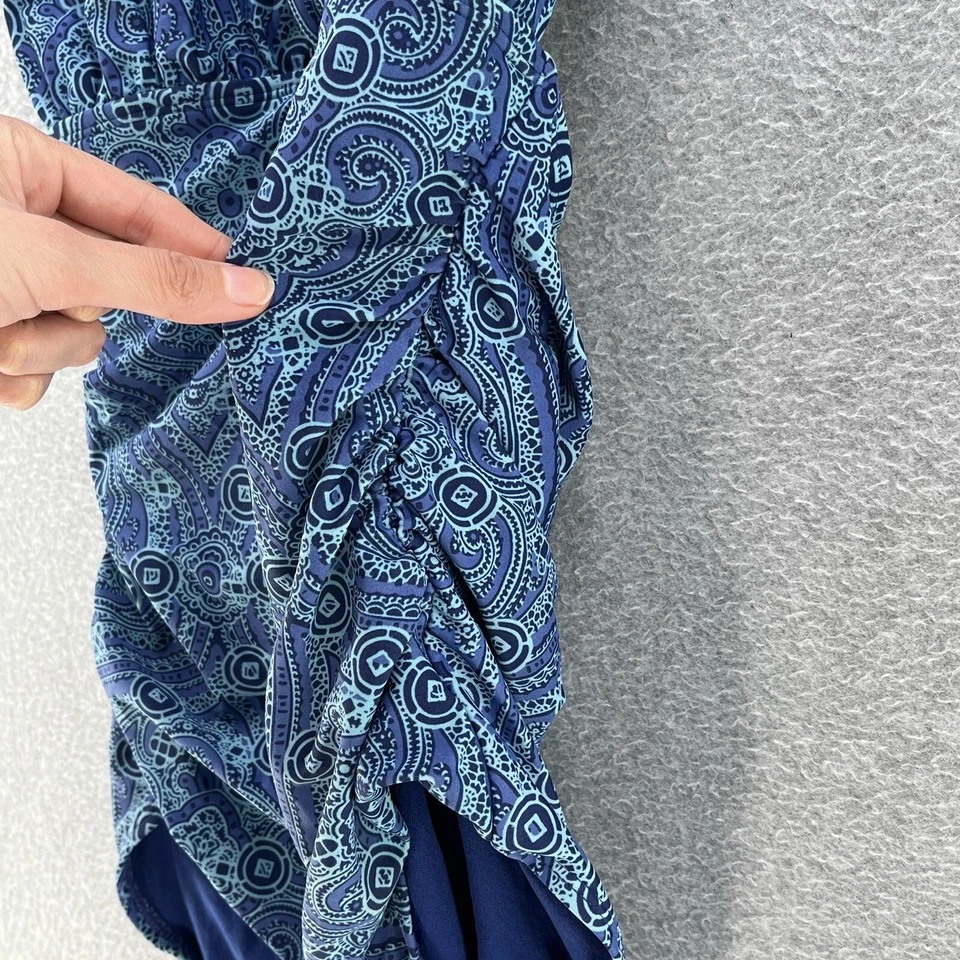 Maiô feminino Old Navy médio M alça azul halter 1 peça estampa geométrica - Imagem 4 de 4