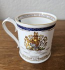 Aynsley Fine Bone China Gold Trim Mug  Jubilee Queen Elizabeth II 2002 — photo 2
