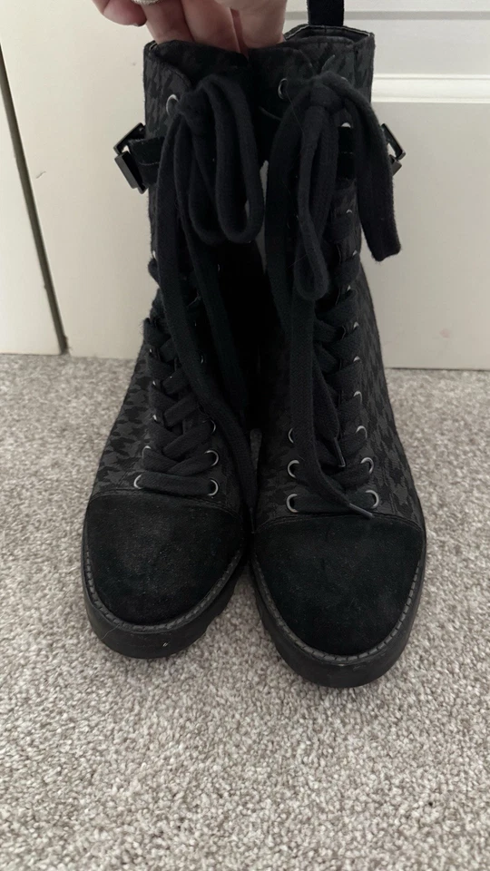 Marc Fisher moto 靴子,黑色猎犬牙齿检查,尺寸 8.5 M。状况完好 — 第 3/4 张图片