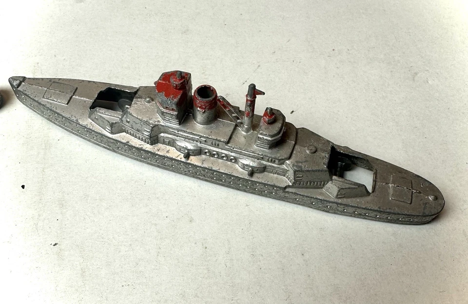 De colección Tootsie Barco de Juguete Acorazado Segunda Guerra Mundial Destructor Crucero Marina Metal Hecho en EE. UU. Foto 2 de 4
