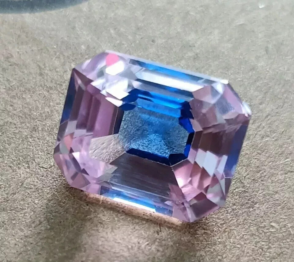 Foto 3 di 7