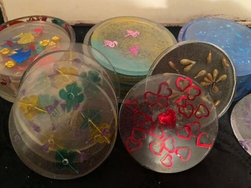Custom Coasters with holder Set of four epoxy, Mardi Gras, Valentine, tropical  - Afbeelding 1 van 11