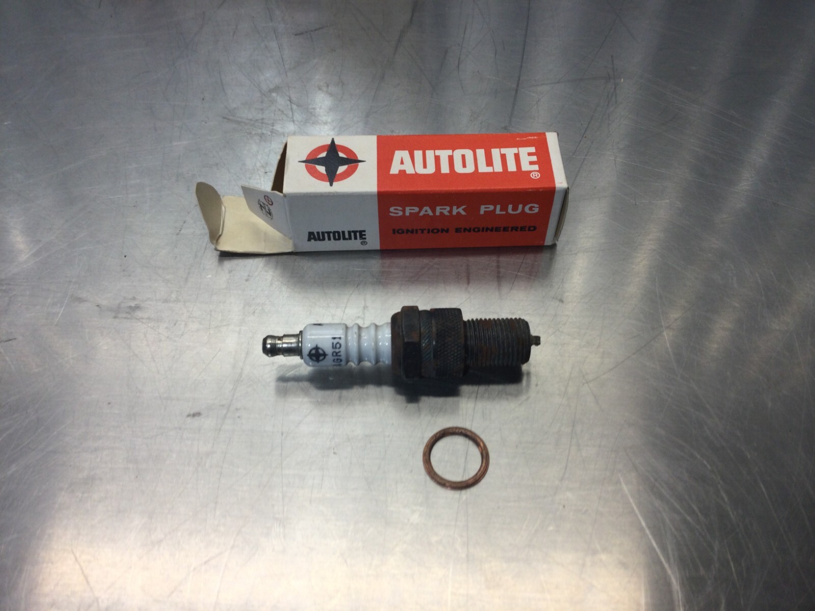 AUTOLITE SPARK PLUG AGR51 SET OF 9 t087