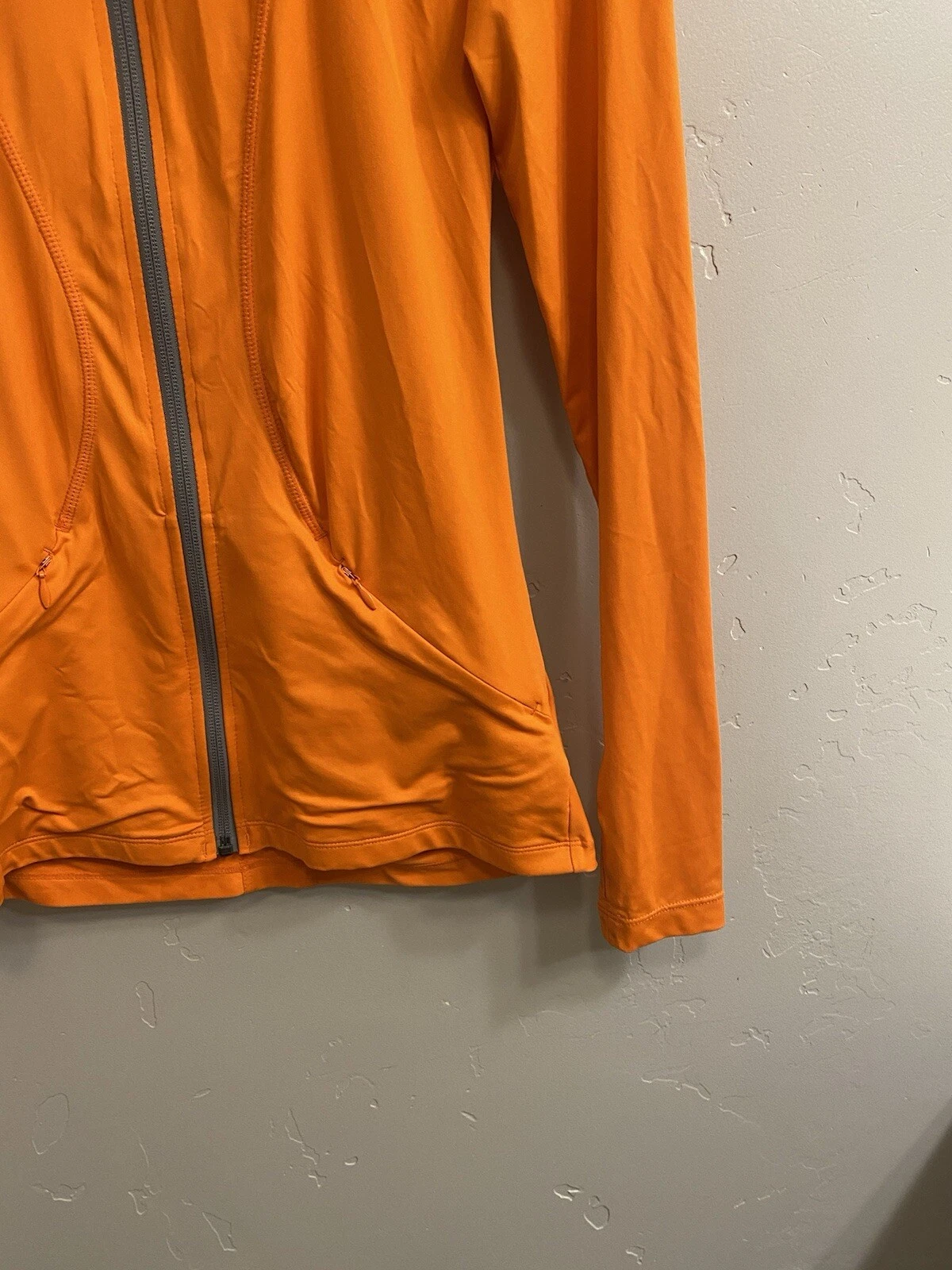 lole full zip thumb holes athletic breathable fitted jacket