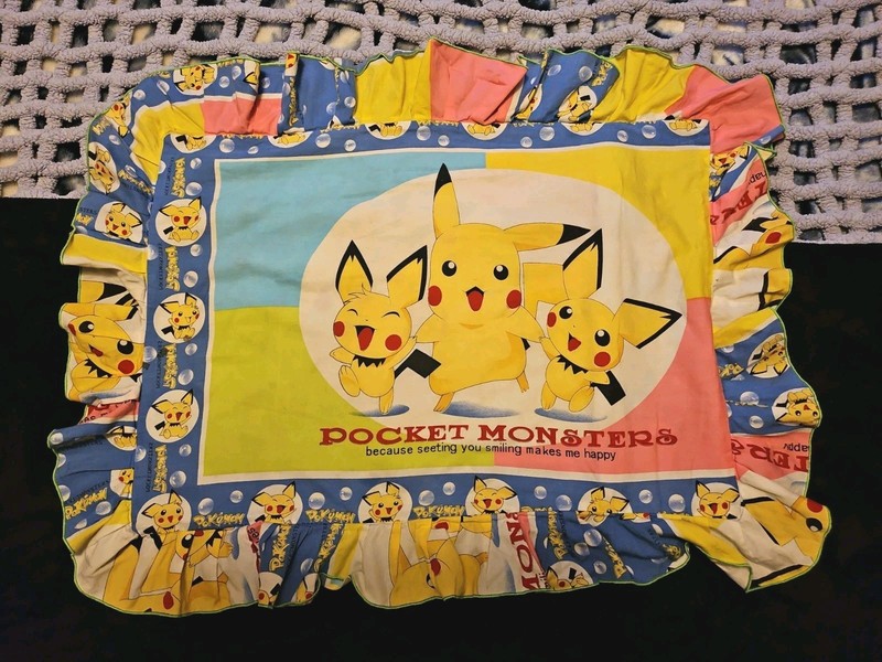 Vtg POKÉMON Standard Size Zippered Pillowcase Pickachu Pocket Monsters Vintage