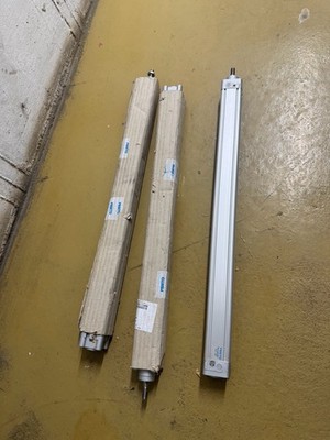 3 Stück Festo Pneumatikzylinder DNC-32-500-PPV-A Ø32mm 500mm 163316