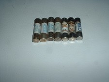 Fusibles : DMM 44/100 ; KLK 15 ; KLK 20 ; ultra rapide SIBA 10 & 20 A, 7 fusibles au total