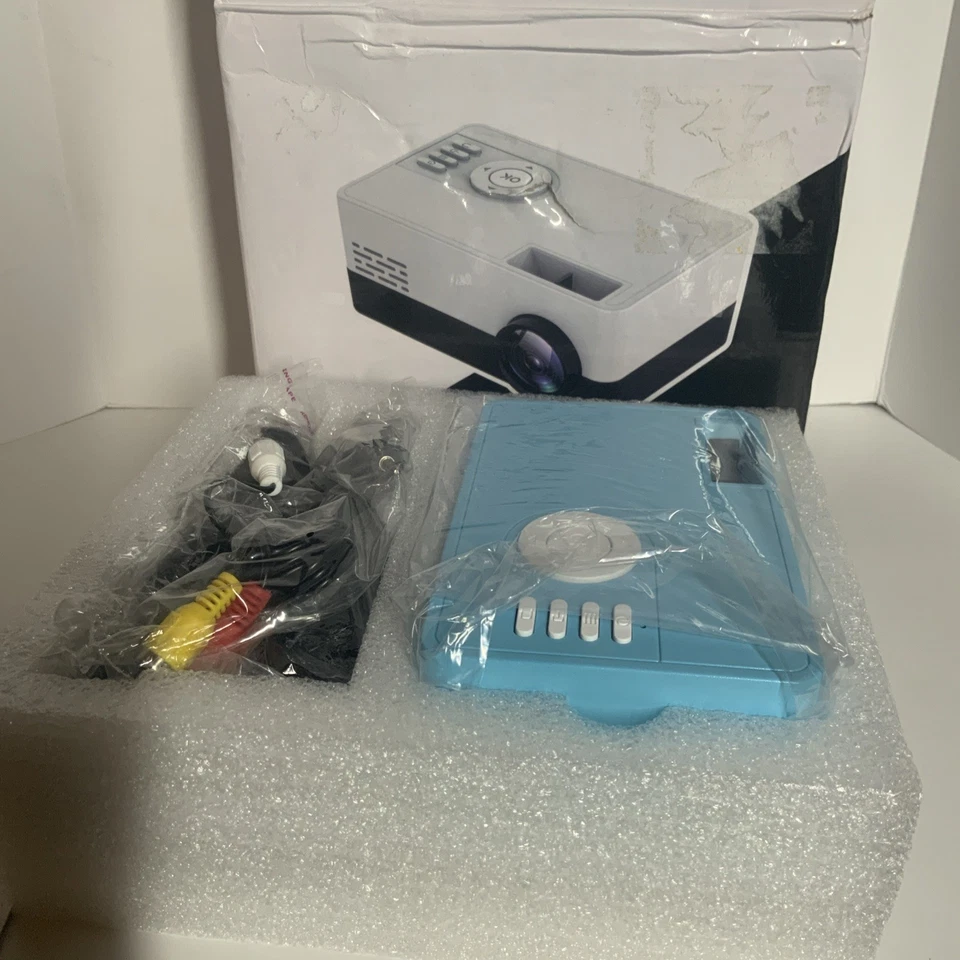 Desktop High Resolution LED Projector With HDMI,  Audio/Video with USB Imputs - Image 2 of 4