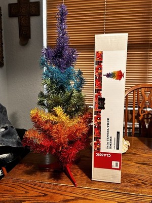 FAO Schwartz Table Top Tinsel Ombré Rainbow Christmas Tree 2 Ft. w/Box Sp. Ed.