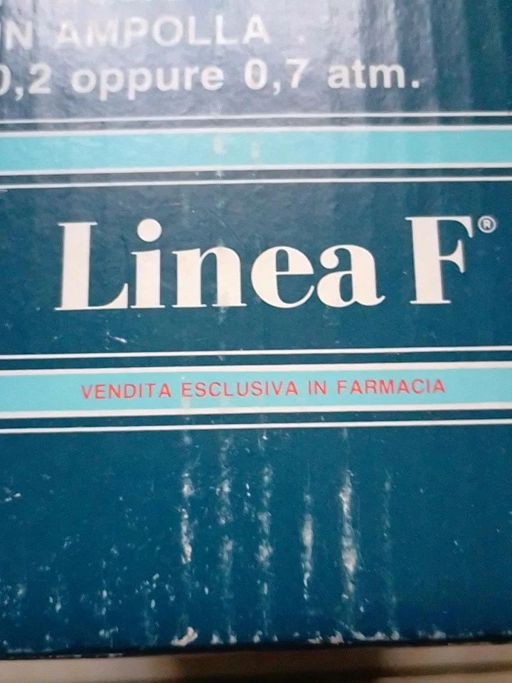 Apparecchio per Aerosol Aerosolterapia Linea F di Angelini VINTAGE Usato Poco  - Immagine 4 di 4
