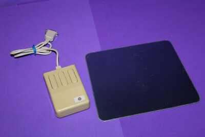 Vintage SGI 3 Button 9 Pin D SUB Mouse 021-0004-002 & Optical Pad