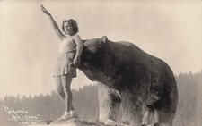 RPPC Redwood Highway California Grizzly Bear Wood Sculpture Photo Postcard H53