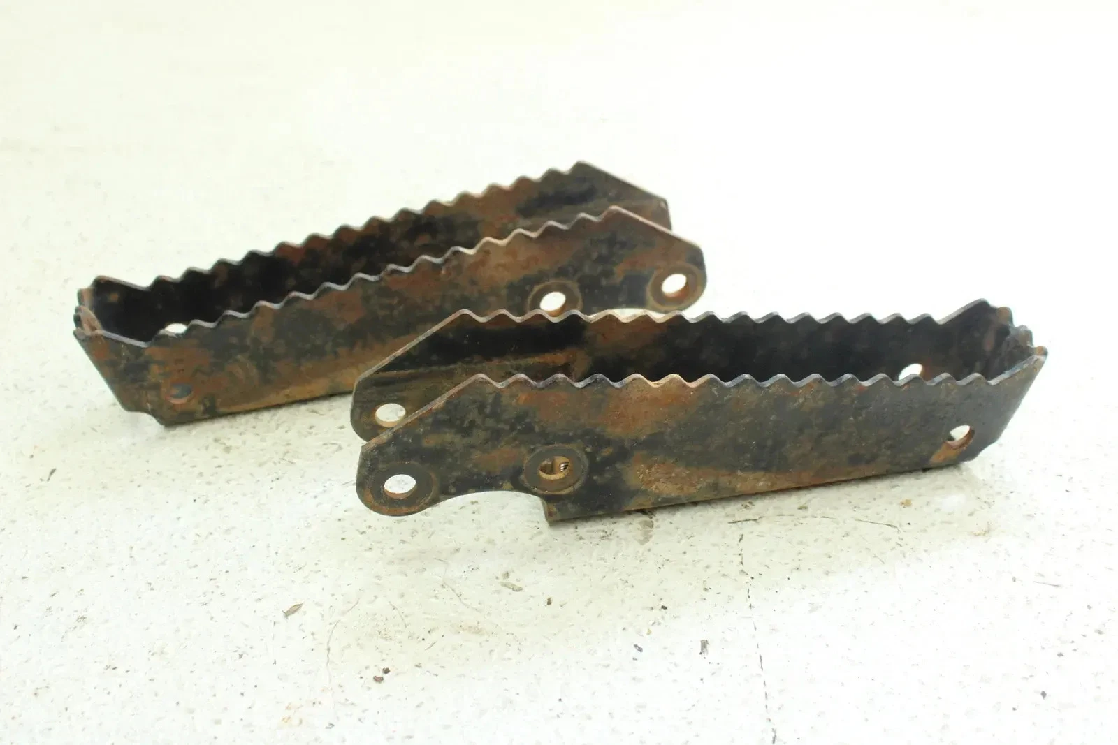 2000 Honda Recon 250 OEM Footpeg Pair 50610-HM8-000 B4433