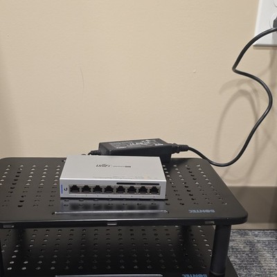 Ubiquiti UniFi Switch 8 60W US-8-60W 8-Port Gigabit Managed Layer 2 