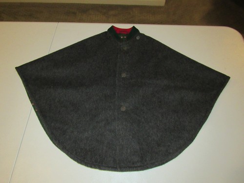 VINTAGE SALZBURGER DIRNDL GIRL'S GRAY WOOL BUTTON UP GERMAN CAPE COAT SIZE 6