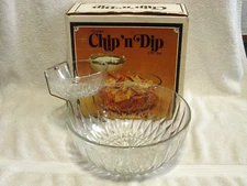 3 Pc Vtg Jeannette Crystal Chip & Dip Bowl Set with Holder In Box