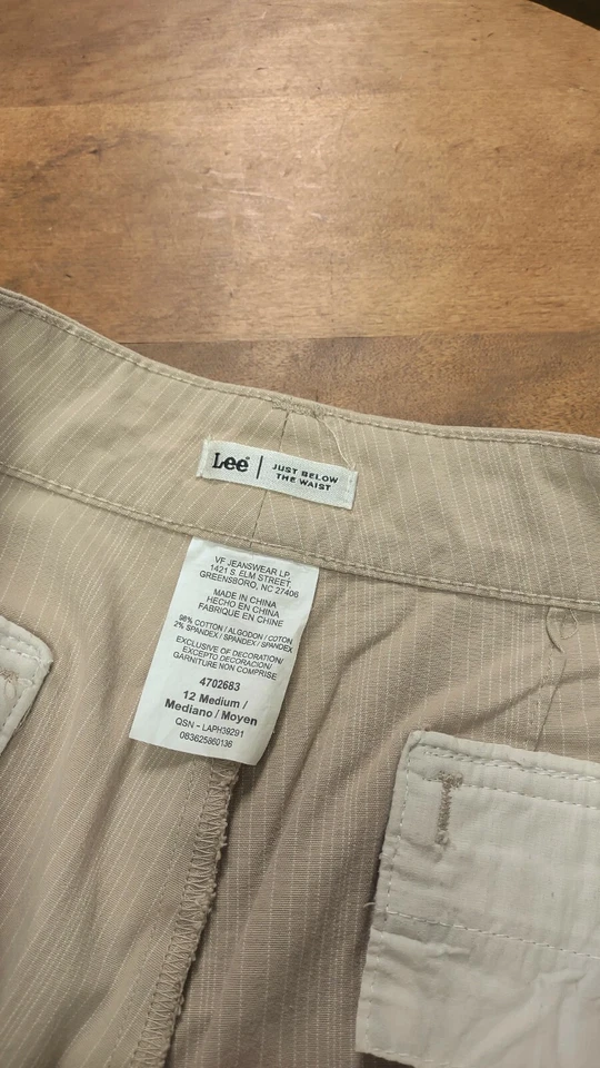 Bermuda feminina Lee Just Below The Waist bege listrada bronzeada 12 média - Imagem 3 de 4