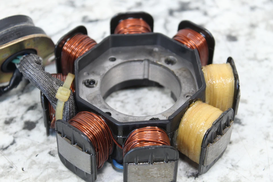 2001 YAMAHA WAVERUNNER GP800R Stator Alternator Generator 66E-85510-00-00 - Image 2 of 4