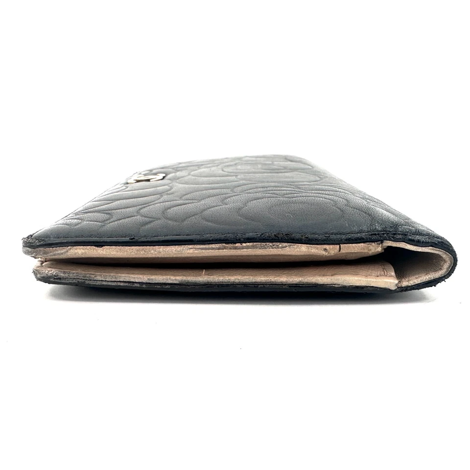 Auténtica Cartera Larga Chanel Cuero Camelia Negra Foto 4 de 4
