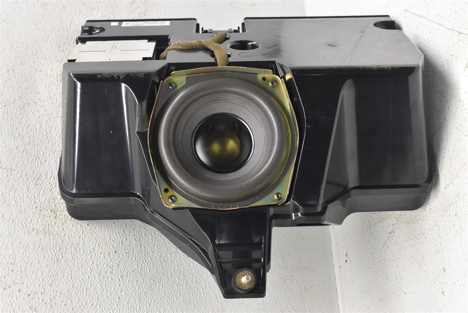 Maserati Quattroporte 2003-2012 Subwoofer box