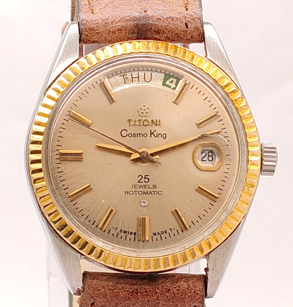 TITONI COSMO KING SWISS DAY/DATE 737-370 25J ROTOMATIC 38mm