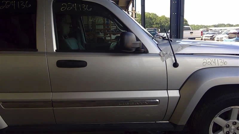 (LOCAL PICKUP ONLY) Driver Left Front Door Electric Fits 02-07 LIBERTY 1079311 Foto 3 de 4