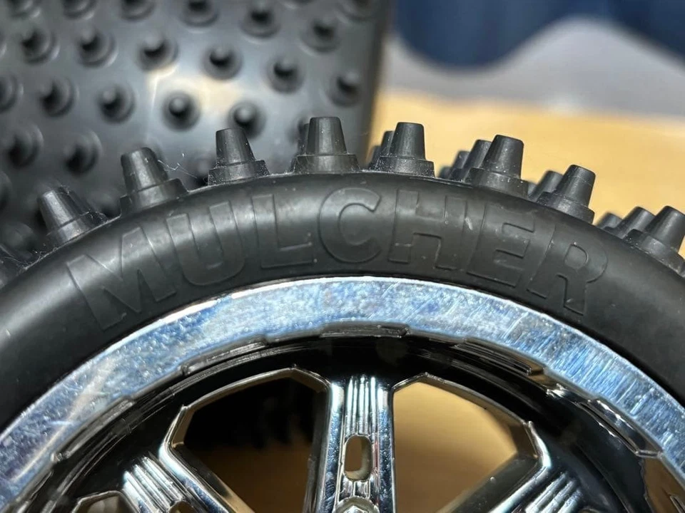 HPI Savage PROLINE 40er Mulcherreifen mit 23 mm Naben Japan - Bild 4 von 4