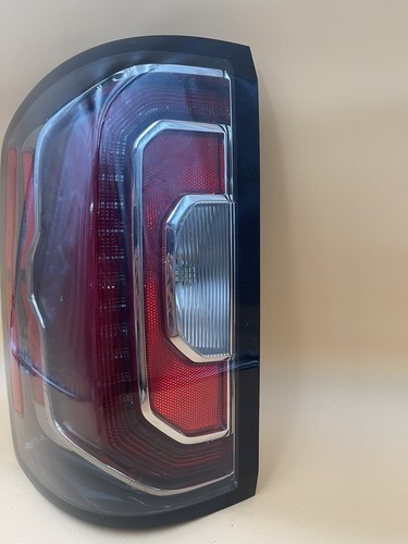 2016-2018 GMC Sierra 1500 OEM Left SIDE TAIL LIGHT - Picture 2 of 6