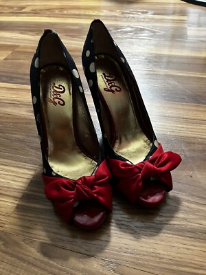 Vintage Dolce Gabbana D G Heels Size Peep Toe