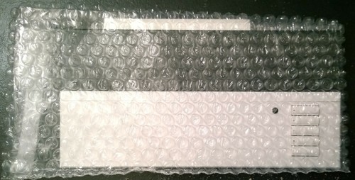 NEU Lutron Grafik-Eye-QS QSGFP-TWH Abdeckplatte - schwarz oben und weiß unten - Bild 2 von 3