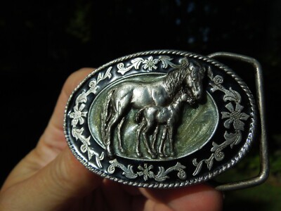 Siskiyou Buckle Co. vintage equestrian horse buckle made in Williams Oregon Vintage 1983 Siskiyou Buckle Co Williams Oregon Horse Belt  main image 4