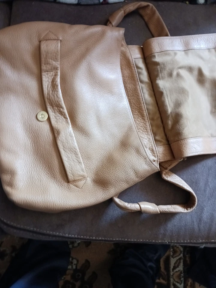 Bolso de mano bandolera Halston Heritage tostado o marrón Foto 3 de 4